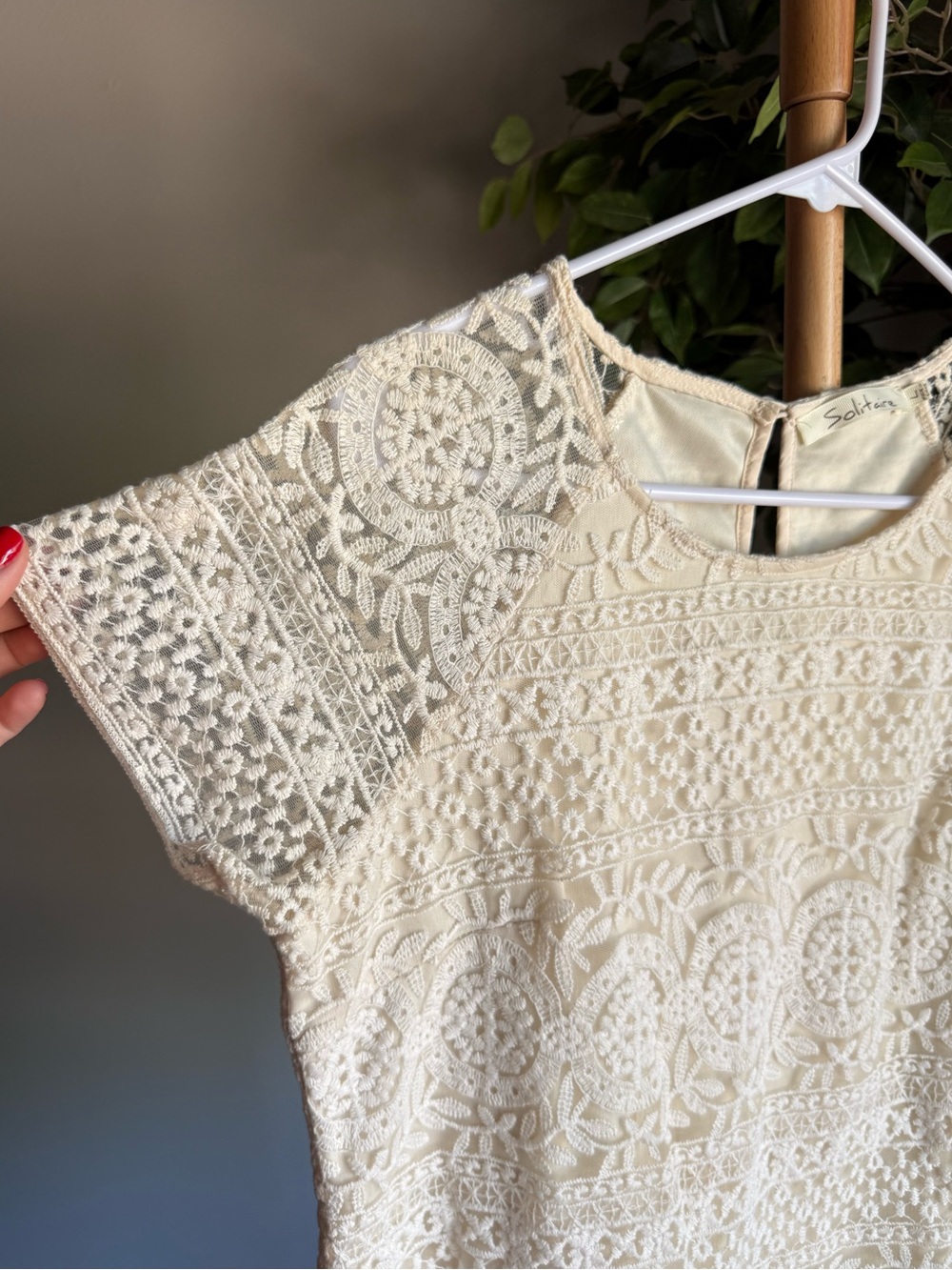 Solitaire Ivory Embroidered Lace Short Sleeve Blouse Women’s Large - Picture 3 of 6
